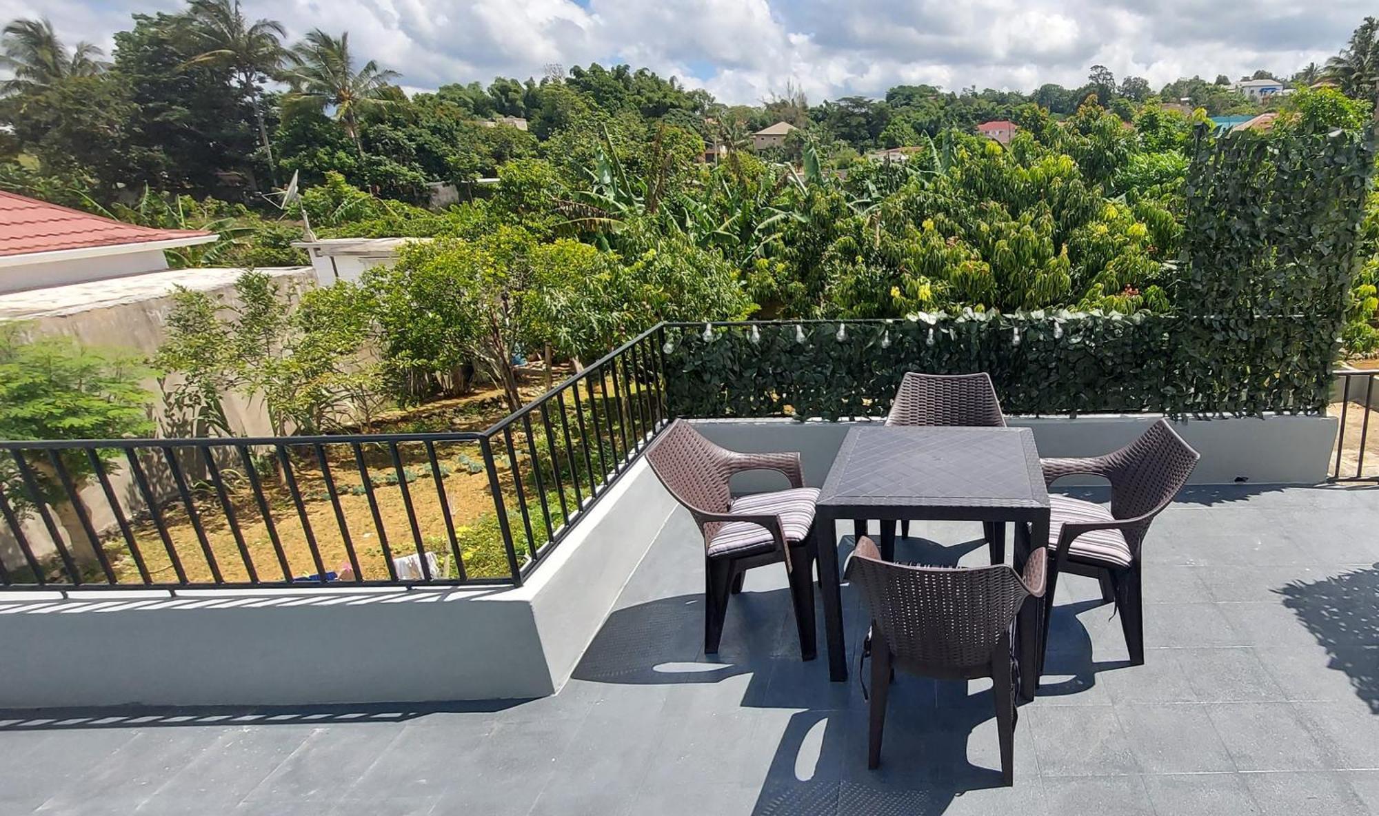 Harriott Heights Apartment Mandeville Bagian luar foto