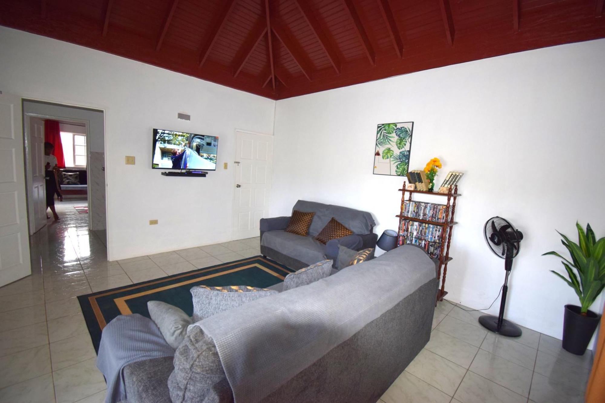 Harriott Heights Apartment Mandeville Bagian luar foto